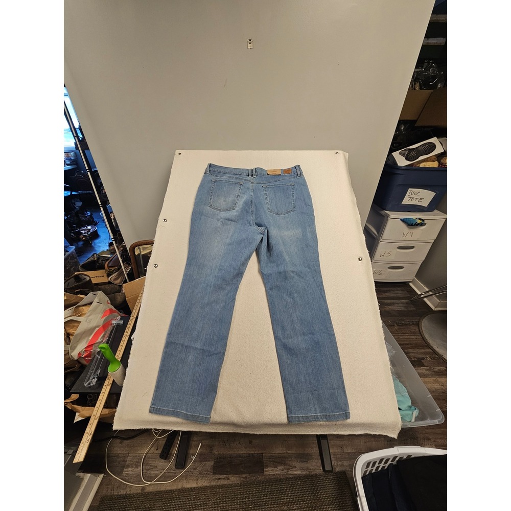 LL Bean Favorite Fit Straight‎ Leg Jeans Womens 18W Reg Blue Denim Medium Wash